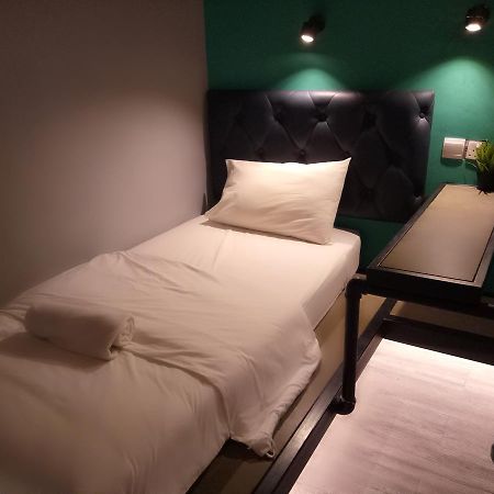 Tube Hotel Klebang Melaka Dış mekan fotoğraf