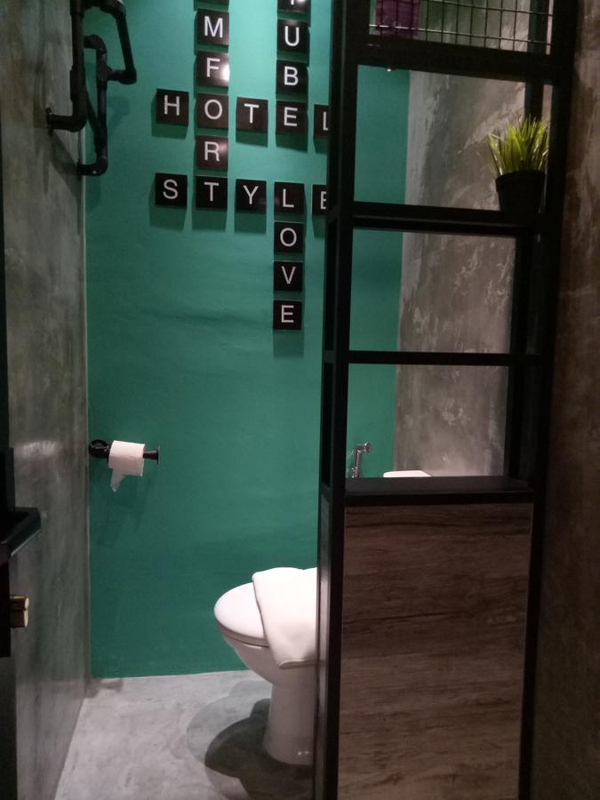 Tube Hotel Klebang Melaka Dış mekan fotoğraf